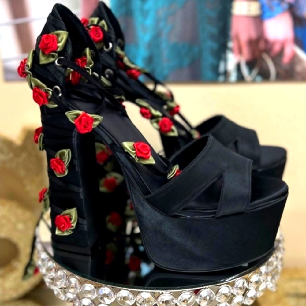 Sugar Thrillz Dollskill Platform Heels